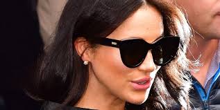 Ever tried setting a trend but felt that your outfit is incomplete? 11 Best Sunglasses For Women 2021