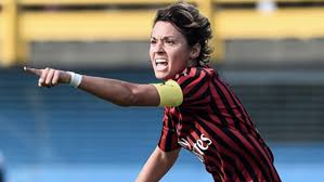 Having emerged as one of the favourites to win the tournament, italy will be high on confidence heading into the knockout rounds. Seleccion Femenina Espana Valentina Giacinti Firmo Una Final Espana Italia En La Eurocopa De Inglaterra Marca Com