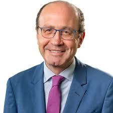 Sebastián Sáenz de Santa María > Uría Menéndez > Spain