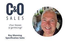 Danielle Breault's Instagram, Twitter & Facebook