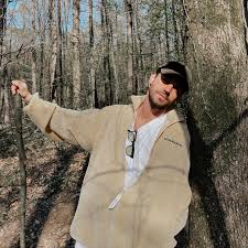 Survivor'ın dikkat çeken yarışmacıları arasında yer alan serkay 1991 i̇zmir doğumludur. Serkay Tutuncu On Instagram Sometimes In The Waves Of Change We Find Our True Direction