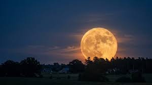 A “Lua de Cervo” está chegando: saiba quando o céu será tomado por um dos espetáculos mais belos de 2026