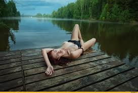 Tatsiana Moiseenko commands attention-a powerful display of her nude artistry-captured by Boombo