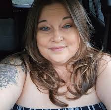 Who can help with yard cleanup in Lemay?