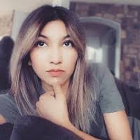 Monique Robles's Instagram, Twitter & Facebook