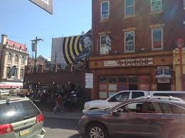 A suburb of bustling philadelphia, south street includes the wonderfully diverse eateries found in the metropolitan center as well as those found along south street itself. Historic Philadelphia Tour South Street