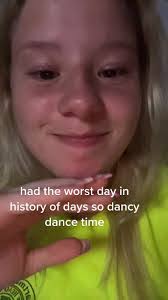 Courtney Carruthers's Instagram, Twitter & Facebook