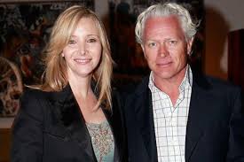 Meet Julian Murray Stern Photos Of Lisa Kudrow S Son With Husband Michel Stern Von politik und wirtschaft bis kultur und wissenschaft. meet julian murray stern photos of