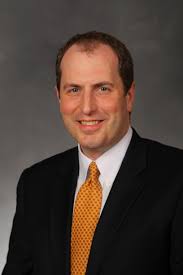 Spouses of alcoholics can benefit from online help, study finds