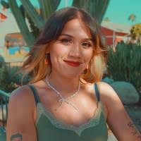 Kira Magoon's Instagram, Twitter & Facebook