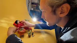 Here's the second automata film from the @loewe series. Inspired by the  amazing art of @suna_fujita. For this scene I wanted to turn Suna Fujita's  big fish submarine into the central piece