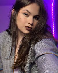 Eloisa Muniz Dal Santos (@eloisadallsantos) • Instagram photos and videos