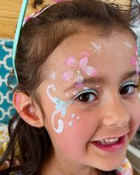 Profile for Gloss Beauty Truck