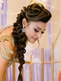 The glam queen @noelinerajbally 🤌🏻🩵 Hair and makeup by my wonderful team  ❣️ Jewellery by @damak_sa of course 🥳 #missmakeup#promua#bridalexpert#glam