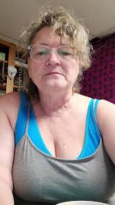 Air fried Keto cucumbers 🥒 , Deliciously satisfying., Pork Rinds, Sliced  cucumbers. Airfry 400 5-8 minutes, Sauce was Dukes Mayonaise, paprika, and  some onion and garlic powder.. , #keto #low carb ...