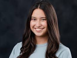 Abby Buck's Instagram, Twitter & Facebook