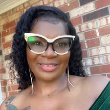 happy birthday to the man who made me into who ii am love ya pops🖤