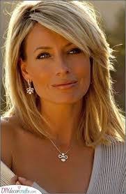 Kami Cunningham's Instagram, Twitter & Facebook