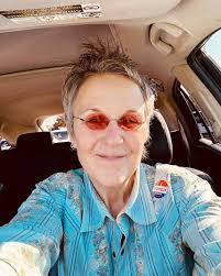 Samantha Jeffery's Instagram, Twitter & Facebook