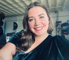 Darian Drake's Instagram, Twitter & Facebook