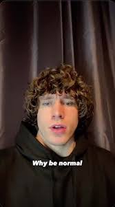 Freddie Mcgowan's Instagram, Twitter & Facebook