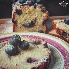 La torta ai mirtilli è un dolce soffice per la colazione realizzato con yogurt greco e mirtilli neri, frutti ricchi di proprietà che amano tutti! Plumcake Alla Ricotta Mirtilli E Cioccolato Bianco Il Gusto Di Andre