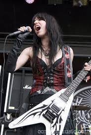 Hailstorm Great Band With The Best Female Singer Ever Lzzy Hale Halestorm Female Guitarist