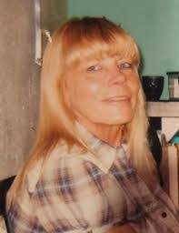 Carole Hoppe's Instagram, Twitter & Facebook