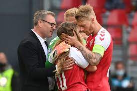 Bedrukte voetbalshirts populair voor trainingen. Denmark S Christian Eriksen Collapsed On The Field He Is Responsive And Awake The New York Times