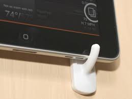 How To Wall Mount Your Ipad Command Hooks Ipad Wall Mount Office Hacks