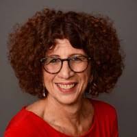 Linda Rinaldi's Instagram, Twitter & Facebook