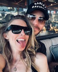 It's pretty fun doing life with you 😘