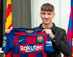 Barca #masia #summertransfers new barcelona player welcome to barcelona louie barry england player. Barcelona Just Signed England Under 16 Baller Louie Barry From West Brom