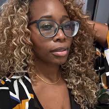 I'm just living in my own world 🙏🏽