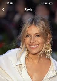 Candice Winstead's Instagram, Twitter & Facebook