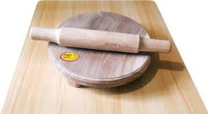 About vermont rolling pins the rolling hills, green mountains, and lake champlain lure artisans of all kinds to live in vermont. Mdt India Real Teak Wooden Rolling Board Pin Set Handmade Carved Chapati Maker Chakla Belan Polpat Roti Roller 10 Inch Rolling Pin Board Price In India Buy Mdt