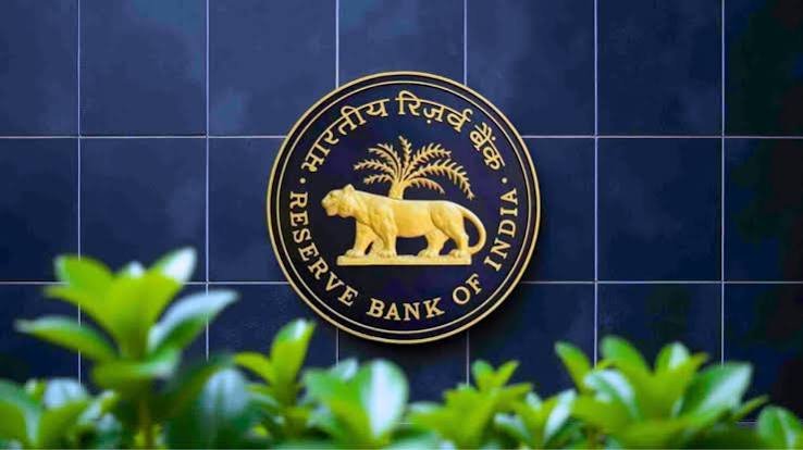 RBI का बड़ा कदम! महंगाई पर लोगों की राय जानने के लिए लॉन्च किए 3 सर्वे, जानें क्यों अहम है ये रिपोर्ट - India TV Hindi