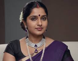 Indoor photoshoot In frame : Sunitrivishai Patel Makeup : Liza di Captured  by : Ratan Direction by : Arka (Kcom) @highlight