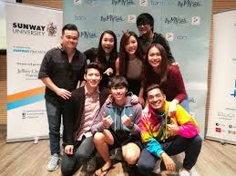 As time goes by, both begin to develop feelings for each other and start dating. Jinnyboy In Sunway University Sunway Echo Media