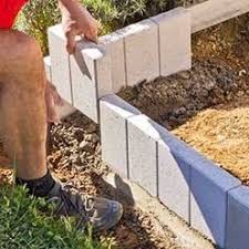 Realiser Un Chemin Gravillonne Sur Dalles Alveolees Bordure Jardin Jardins Potagers Soulevees Jardins