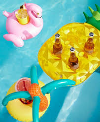 Porte Verre Gonflable Ananas Sunnylife Fun Summer Summerlife Swimmingpool Holidays Vacances Ete2017 Fond Ecran Flamand Rose Deco Bouee Flamant Rose