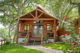 Whether you're hiking the trails of purgatory creek natural area, tubing down the guadalupe river, dancing in gruene hall or shopping in historic downtown new braunfels, you'll find something you love in the new braunfels. Canyon Lake And River Road Vacation Rentals New Braunfels Tx
