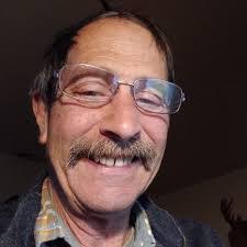 Kristen Gilligan's Instagram, Twitter & Facebook