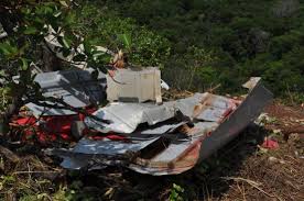 Ainda não se conhece o número de vítimas, mas aeronave tinha capacidade para sete pessoas, incluindo o piloto. Identificados O Piloto E Copiloto De Aviao Que Colidiu Em Serra Veja Fotos Noticias De Mt Olhar Direto