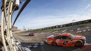 Showers fell over the track friday and more among the questions raised by the nascar dirt race at bristol motor speedway was one about whether the current car could make a return in 2022. Nascar Cup Atlanta Race Results Brad Keselowski Holds Off Martin Truex Jr For Win
