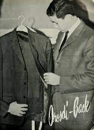 بدلات رجالية من اوروزي باك 1966 كانت بضاعة اورزدي راقية تستورد من أفضل المناشئ في العالم baghdad photo historical figures