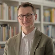 When is Facebook sampling (or social media sampling) an appropriate  sampling strategy?