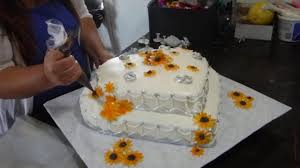 2 Tier Heart Sunflower Wedding Cake Youtube Sunflower Wedding Cake Cake Decorating Tutorials Dessert Decoration