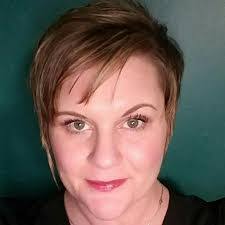 Jen Dahl's Instagram, Twitter & Facebook