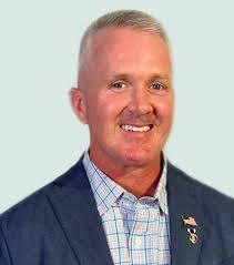 Sandy Milburn's Instagram, Twitter & Facebook